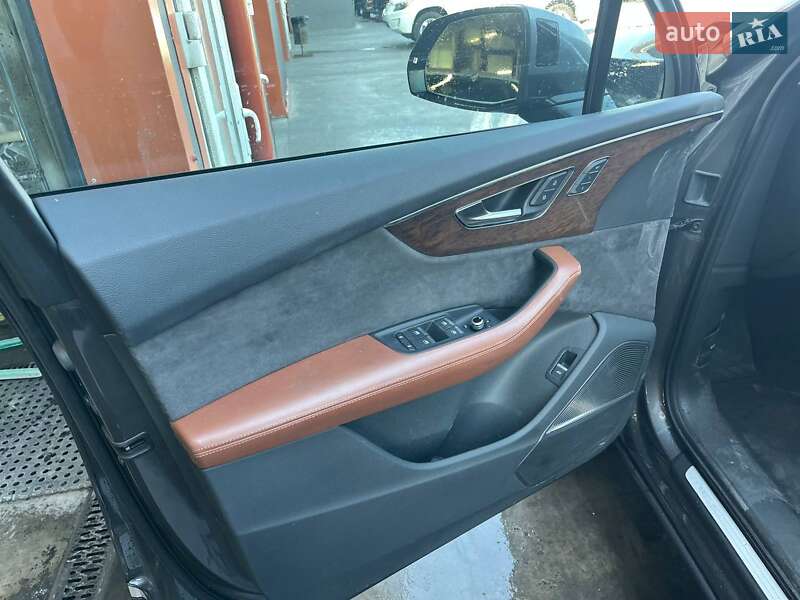 Внедорожник / Кроссовер Audi Q7 2020 в Львове фото 7 Внедорожник / Кроссовер Audi Q7 2020 в Львове