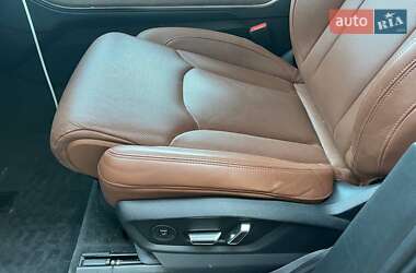 Внедорожник / Кроссовер Audi Q7 2020 в 