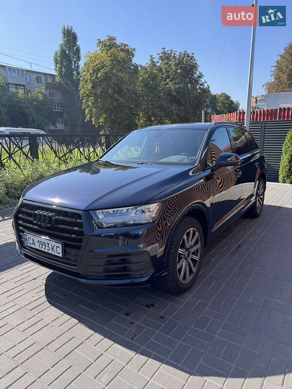 Внедорожник / Кроссовер Audi Q7 2016 в Черкассах