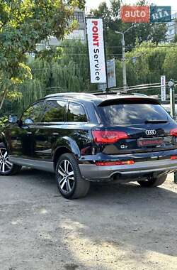 Позашляховик / Кросовер Audi Q7 2012 в 