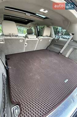 Позашляховик / Кросовер Audi Q7 2012 в 