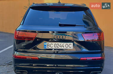 Внедорожник / Кроссовер Audi Q7 2019 в 
