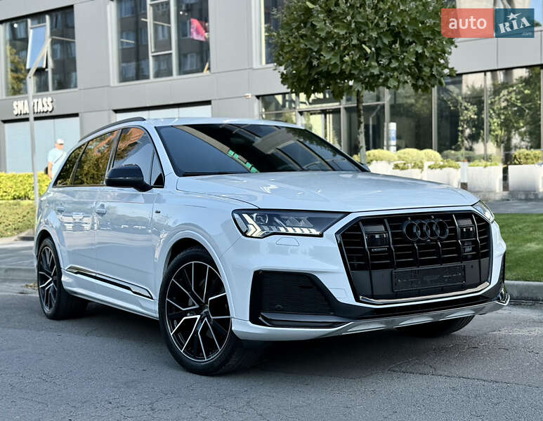 Audi Q7 2021