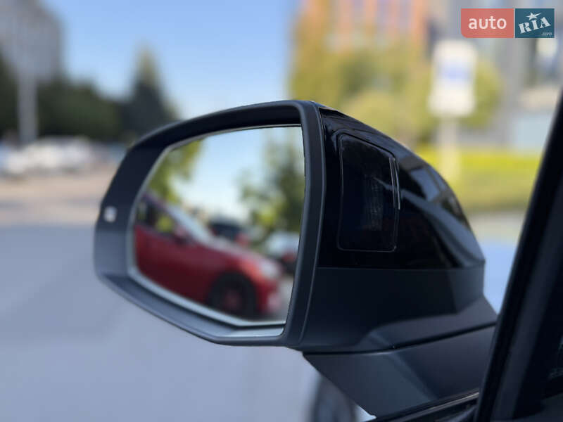 Позашляховик / Кросовер Audi Q7 2021 в Львові