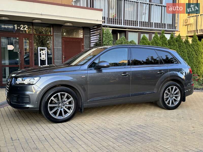 Позашляховик / Кросовер Audi Q7 2019 в Києві фото 5 Позашляховик / Кросовер Audi Q7 2019 в Києві