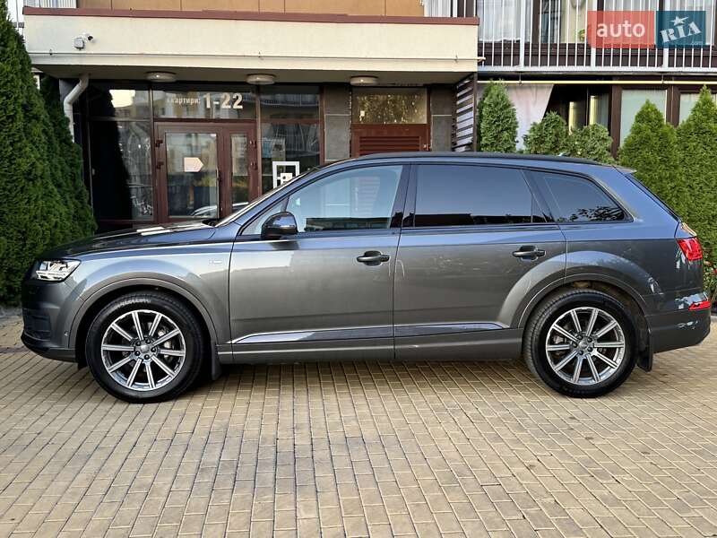 Позашляховик / Кросовер Audi Q7 2019 в Києві фото 6 Позашляховик / Кросовер Audi Q7 2019 в Києві