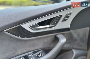 Позашляховик / Кросовер Audi Q7 2019 в 