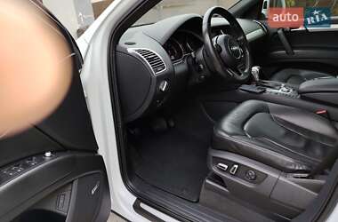 Внедорожник / Кроссовер Audi Q7 2013 в 