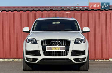 Внедорожник / Кроссовер Audi Q7 2014 в 