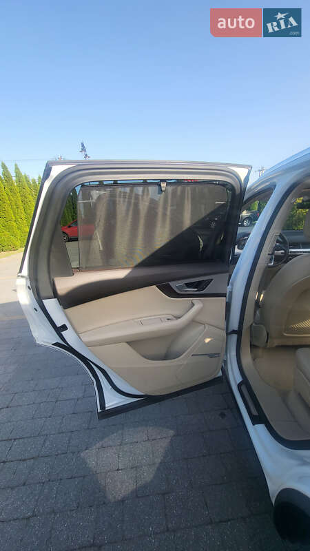 Внедорожник / Кроссовер Audi Q7 2017 в Львове
