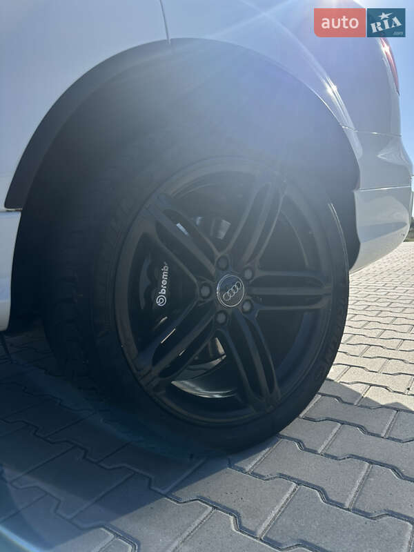 Внедорожник / Кроссовер Audi Q7 2012 в Черновцах фото 27 Внедорожник / Кроссовер Audi Q7 2012 в Черновцах