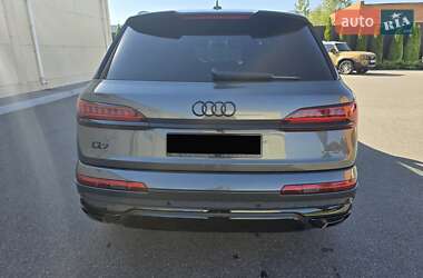 Внедорожник / Кроссовер Audi Q7 2023 в 