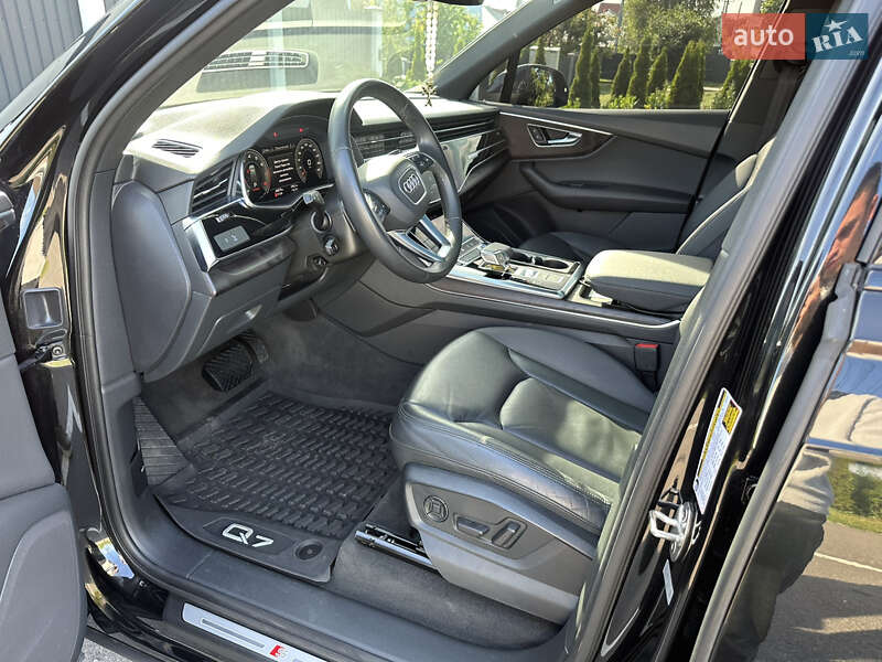 Внедорожник / Кроссовер Audi Q7 2021 в Киеве фото 6 Внедорожник / Кроссовер Audi Q7 2021 в Киеве