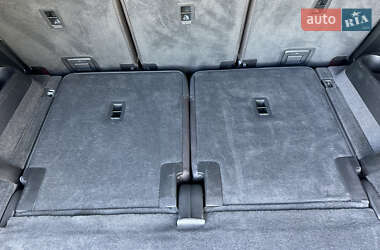 Позашляховик / Кросовер Audi Q7 2021 в 