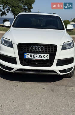 Позашляховик / Кросовер Audi Q7 2014 в 