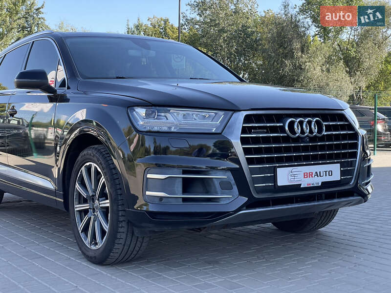 Внедорожник / Кроссовер Audi Q7 2015 в Бердичеве