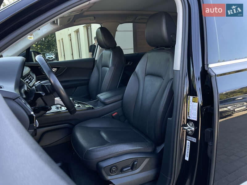 Внедорожник / Кроссовер Audi Q7 2015 в Бердичеве