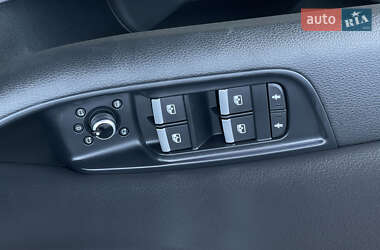 Внедорожник / Кроссовер Audi Q7 2015 в 