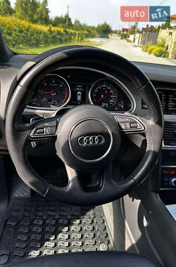 Позашляховик / Кросовер Audi Q7 2011 в 