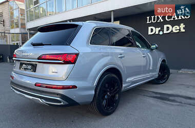 Позашляховик / Кросовер Audi Q7 2019 в 