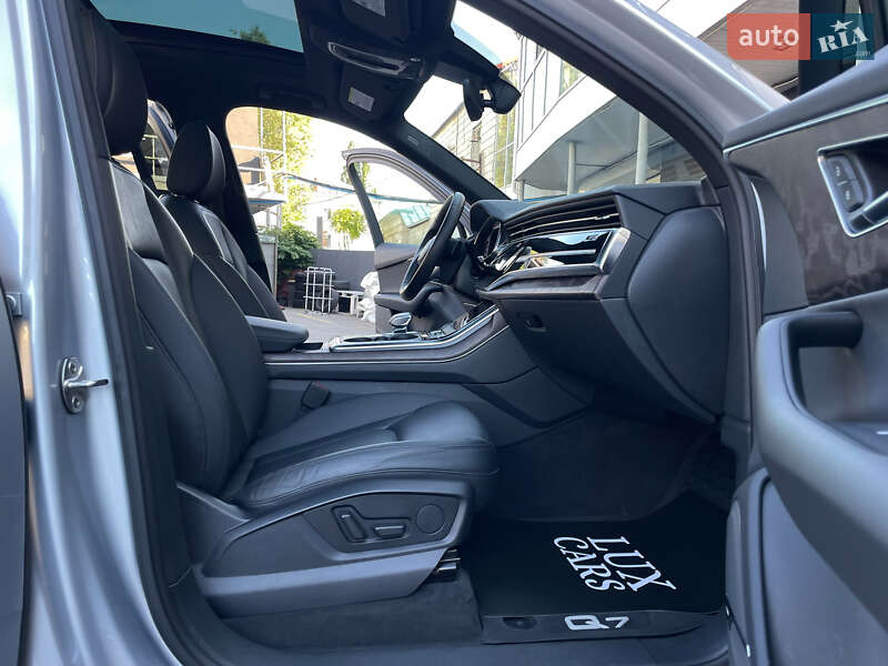 Внедорожник / Кроссовер Audi Q7 2019 в Киеве фото 42 Внедорожник / Кроссовер Audi Q7 2019 в Киеве