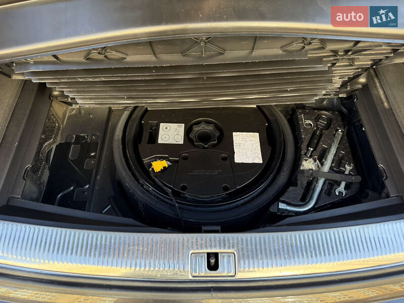 Внедорожник / Кроссовер Audi Q7 2013 в Киеве