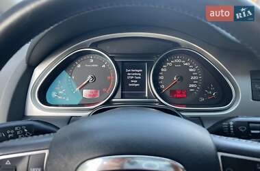 Внедорожник / Кроссовер Audi Q7 2010 в 