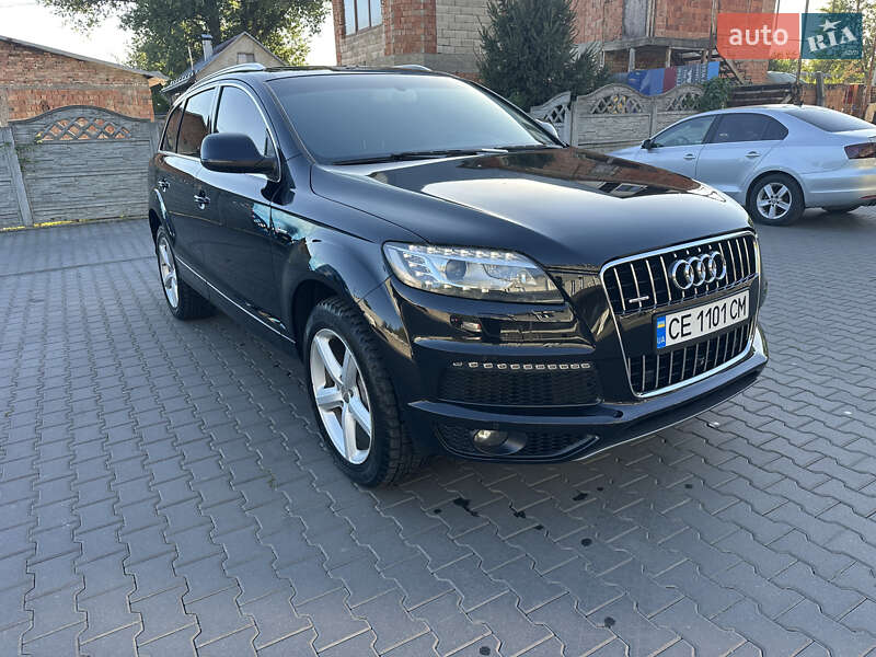 Внедорожник / Кроссовер Audi Q7 2015 в Черновцах