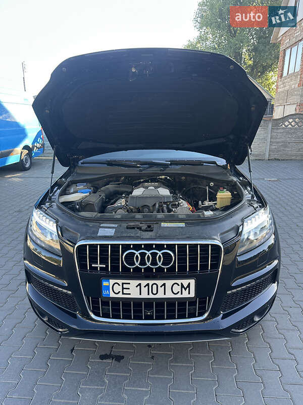 Внедорожник / Кроссовер Audi Q7 2015 в Черновцах