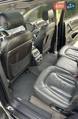 Внедорожник / Кроссовер Audi Q7 2006 в 