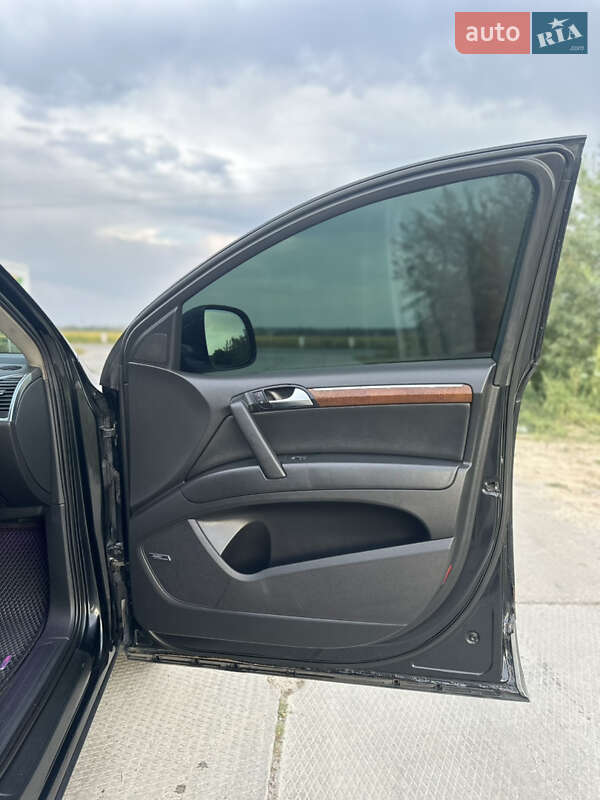 Внедорожник / Кроссовер Audi Q7 2006 в Харькове фото 16 Внедорожник / Кроссовер Audi Q7 2006 в Харькове