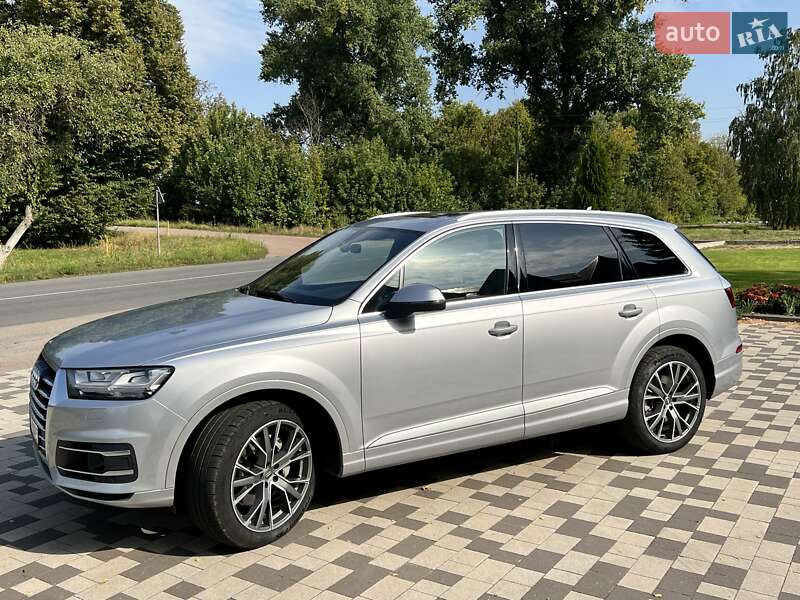Внедорожник / Кроссовер Audi Q7 2017 в Нежине