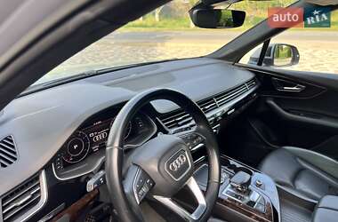 Позашляховик / Кросовер Audi Q7 2017 в 