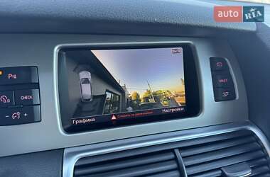 Позашляховик / Кросовер Audi Q7 2015 в 