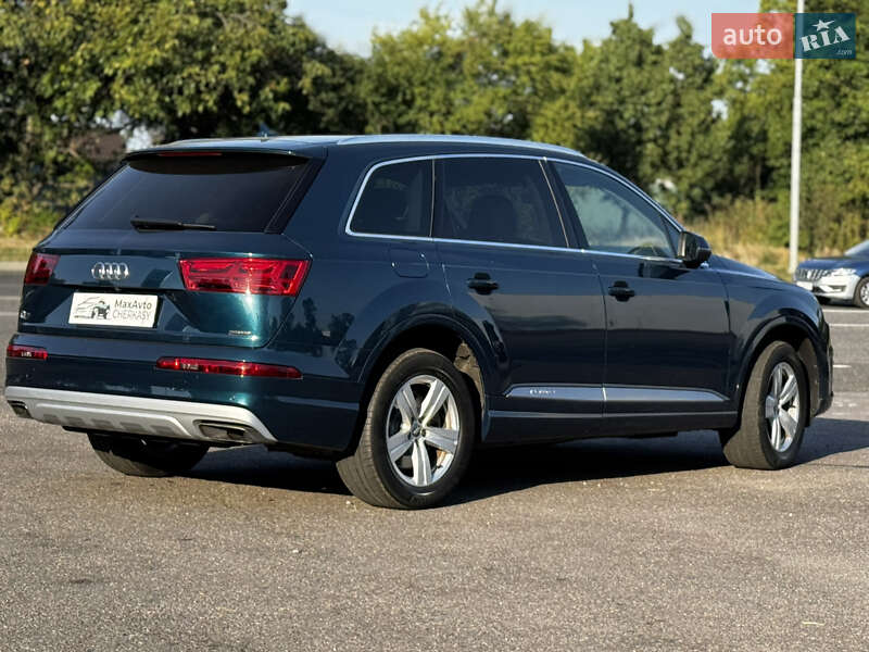 Позашляховик / Кросовер Audi Q7 2019 в Черкасах