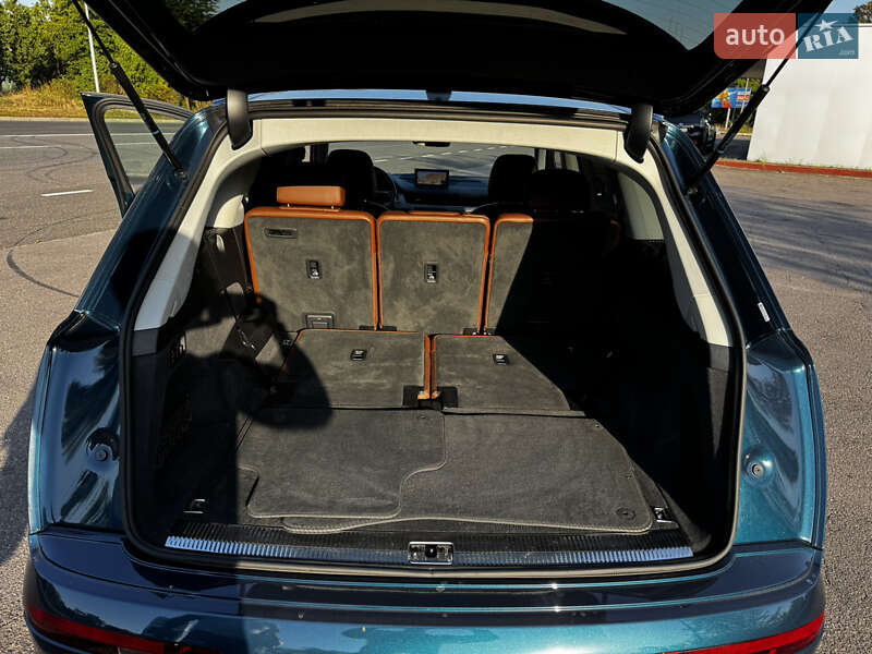 Позашляховик / Кросовер Audi Q7 2019 в Черкасах
