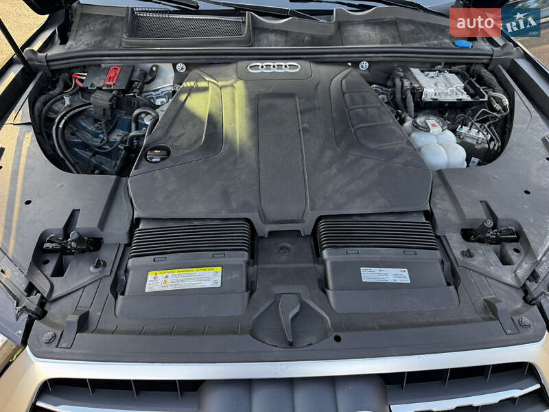 Позашляховик / Кросовер Audi Q7 2019 в Черкасах