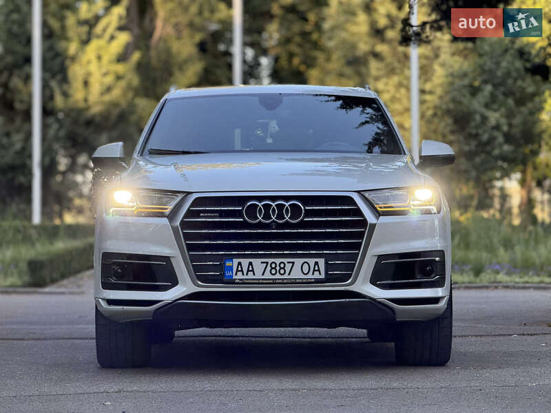 Позашляховик / Кросовер Audi Q7 2016 в Києві фото 9 Позашляховик / Кросовер Audi Q7 2016 в Києві