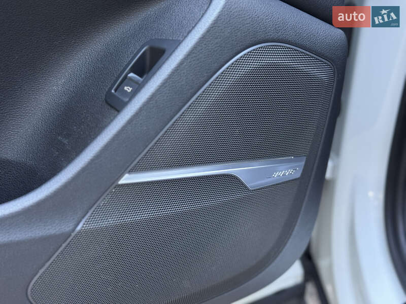 Позашляховик / Кросовер Audi Q7 2016 в Києві фото 45 Позашляховик / Кросовер Audi Q7 2016 в Києві