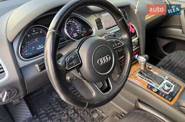 Внедорожник / Кроссовер Audi Q7 2013 в 