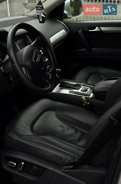 Внедорожник / Кроссовер Audi Q7 2011 в 