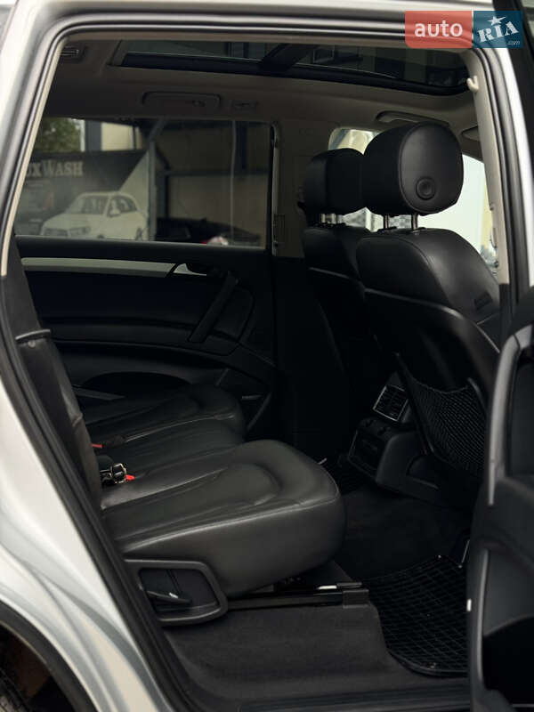 Позашляховик / Кросовер Audi Q7 2011 в Бучачі