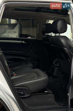 Внедорожник / Кроссовер Audi Q7 2011 в 