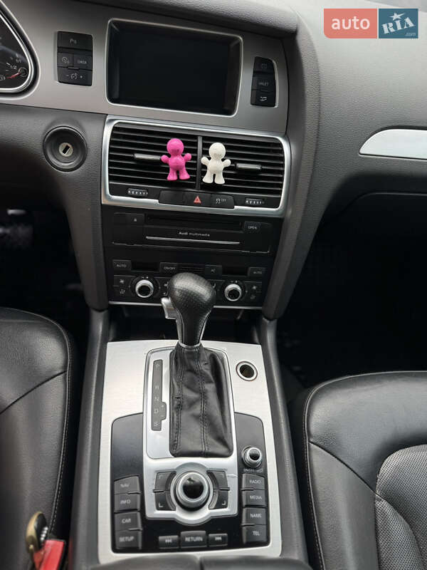 Позашляховик / Кросовер Audi Q7 2011 в Бучачі