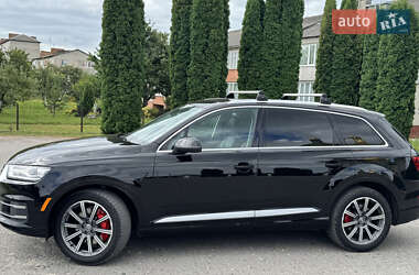 Позашляховик / Кросовер Audi Q7 2017 в 