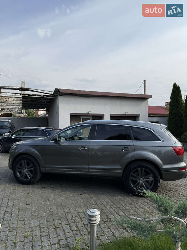 Внедорожник / Кроссовер Audi Q7 2013 в Харькове
