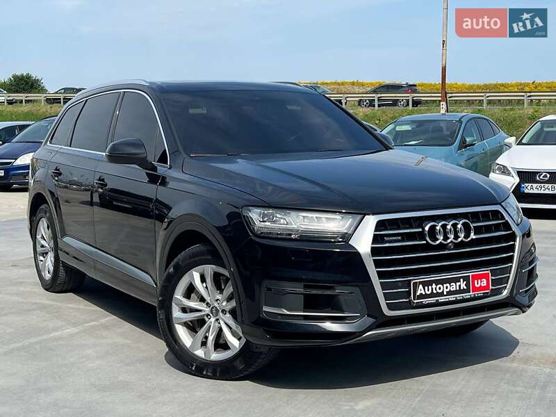 Позашляховик / Кросовер Audi Q7 2017 в Львові