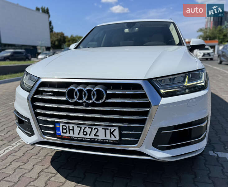 Внедорожник / Кроссовер Audi Q7 2016 в Одессе
