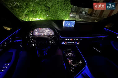 Внедорожник / Кроссовер Audi Q7 2018 в 