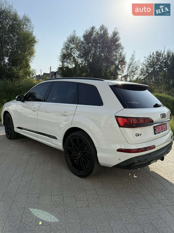 Внедорожник / Кроссовер Audi Q7 2020 в Львове